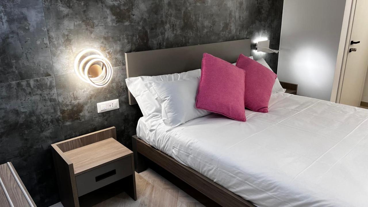 Patriziella 4 Rooms Sorrento Dış mekan fotoğraf