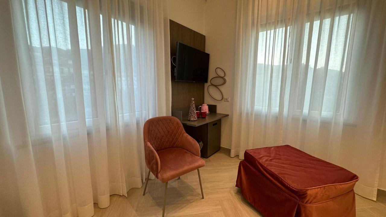 Patriziella 4 Rooms Sorrento Dış mekan fotoğraf