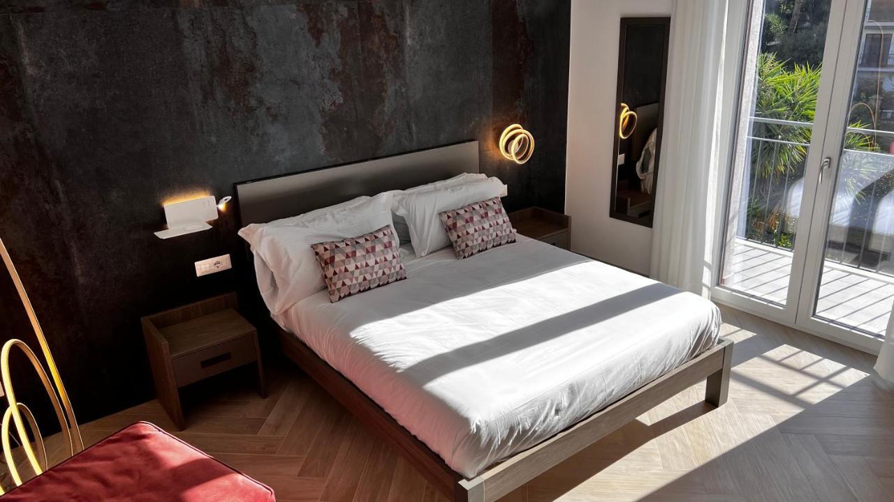 Patriziella 4 Rooms Sorrento Dış mekan fotoğraf