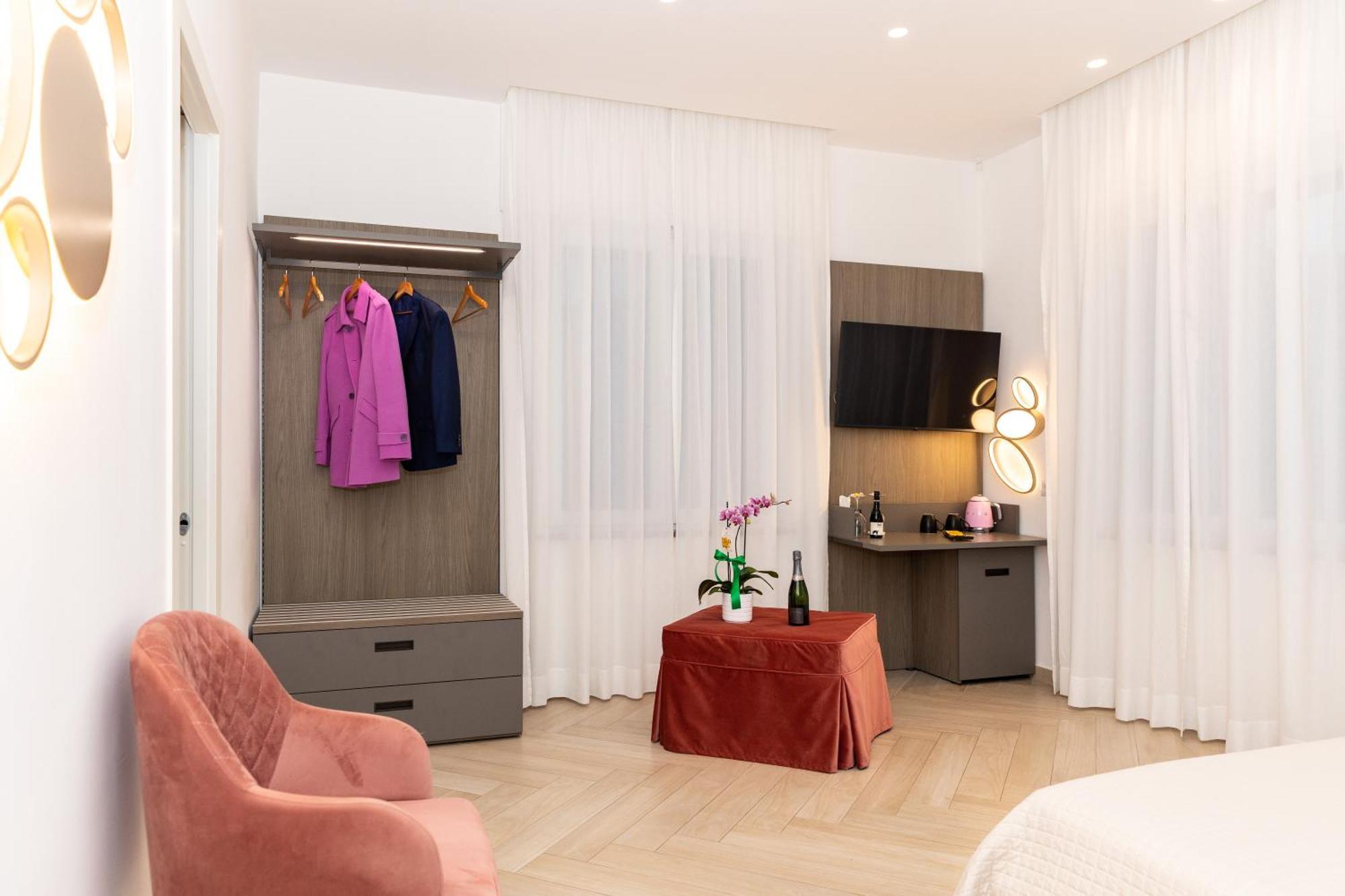 Patriziella 4 Rooms Sorrento Dış mekan fotoğraf