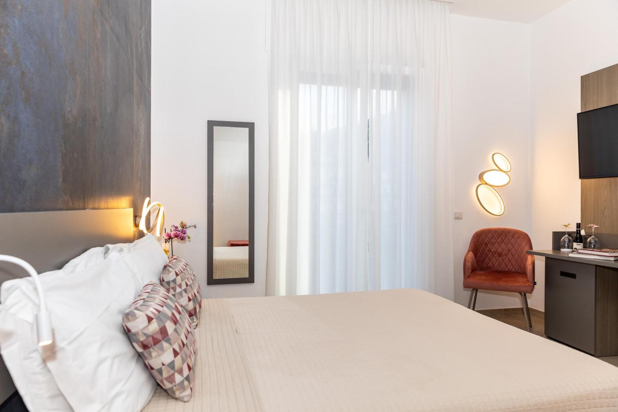 Patriziella 4 Rooms Sorrento Dış mekan fotoğraf